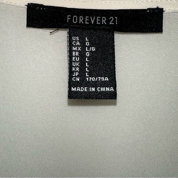 Forever 21 Lace Cutout Tie Front Romper Size Large - Picture 4 of 16